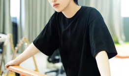 队员爆料严浩翔视频大全,队员爆料背后的精彩瞬间